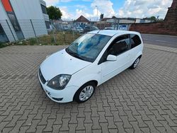 Weiß Gebraucht 2008 Ford Fiesta Kleinwagen | 1.500 € (Fairer Preis)