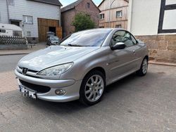 Silber Gebraucht 2004 Peugeot 206 CC Quiksilver Cabrio | 1.990 € (Fairer Preis)