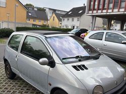 Grau Gebraucht 2001 Renault Twingo Privilege Kleinwagen | 1.400 € (Fairer Preis)