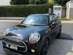 Schwarz Gebraucht 2015 Mini ONE Kleinwagen | 7.000 € (Etwas zu teuer)
