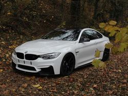 Weiß Gebraucht 2017 BMW M4 M Performance Coupé | 52.000 € (Etwas zu teuer)