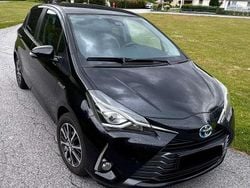 Schwarz Gebraucht 2020 Toyota Yaris Hybrid Limousine | 14.490 € (Fairer Preis)