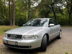 Grau Gebraucht 2000 Audi A4 Performance Limousine | 2.700 € (Fairer Preis)