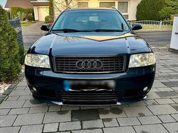 Schwarz Gebraucht 2003 Audi A6 Kombi | 2.000 € (Fairer Preis)