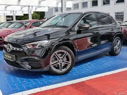 Unilack nachtschwarz Gebraucht 2023 Mercedes GLA200 AMG SUV | 39.890 € (Guter Preis)