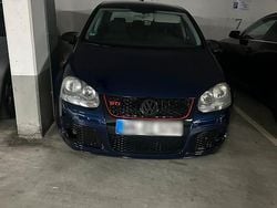 Blau Gebraucht 2004 VW Golf V Kleinwagen | 3.500 € (Etwas zu teuer)