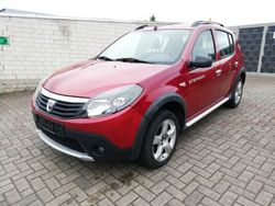 Rot Gebraucht 2011 Dacia Sandero Stepway Kleinwagen | 2.490 € (Fairer Preis)