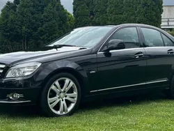 Schwarz Gebraucht 2007 Mercedes C200 Avantgarde Limousine | 8.900 € (Fairer Preis)