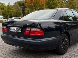 Gebraucht 2001 Mercedes E270 Limousine | 5.100 € (Fairer Preis)