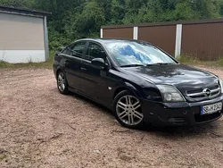 Schwarz Gebraucht 2004 Opel Vectra GTS Limousine | 920 € (Fairer Preis)