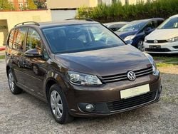 Braun Gebraucht 2012 VW Touran Comfortline Van / Kleinbus | 6.899 € (Guter Preis)