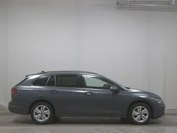 Grau Gebraucht 2022 VW Golf VIII Life Kombi | 18.580 € (Superpreis)