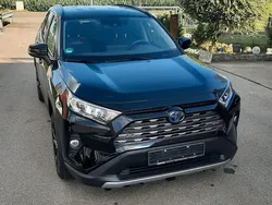 Schwarz Gebraucht 2020 Toyota RAV4 Hybrid Club SUV | 27.000 € (Guter Preis)