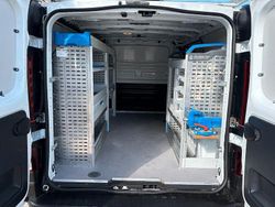 Weiß Gebraucht 2018 Opel Vivaro Van | 14.900 € (Guter Preis)