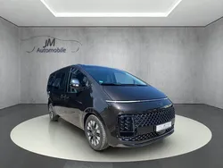 Gaia brown Gebraucht 2022 Hyundai Staria Signature Van | 38.990 € (Guter Preis)