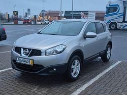Silber Gebraucht 2010 Nissan Qashqai Acenta SUV | 8.000 € (Etwas zu teuer)