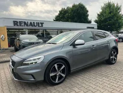 Osmium grey / metallic Gebraucht 2019 Volvo V40 R-Design Kombi | 17.990 € (Etwas zu teuer)