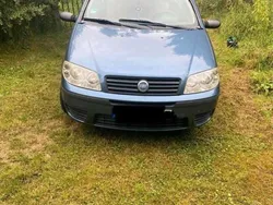 Blau Gebraucht 2005 Fiat Punto Kleinwagen | 999 € (Fairer Preis)
