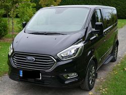 Schwarz Gebraucht 2022 Ford Tourneo Custom Titanium Van / Kleinbus | 36.500 € (Guter Preis)