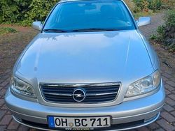 Violet Gebraucht 2002 Opel Omega Selection Limousine | 2.999 € (Etwas zu teuer)