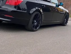 Schwarz Gebraucht 2007 BMW 530 Limousine | 13.500 €