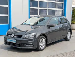 Grau Gebraucht 2019 VW Golf VII Trendline Limousine | 11.980 € (Guter Preis)