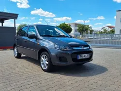 Grau Gebraucht 2015 Lada Kalina Limousine | 2.700 € (Etwas zu teuer)