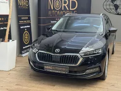 Schwarzmagic perlef (metallic) Gebraucht 2021 Skoda Octavia Style Kombi | 21.699 € (Guter Preis)