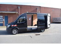 Schwarz, blau Gebraucht 2017 Mercedes Sprinter Van | 19.790 € (Fairer Preis)