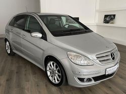 Silber Gebraucht 2007 Mercedes B200 Van / Kleinbus | 5.990 € (Fairer Preis)
