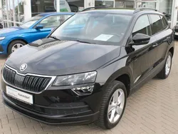 Schwarz Gebraucht 2021 Skoda Karoq Ambition SUV | 20.990 € (Superpreis)