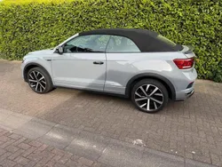 Grau Gebraucht 2021 VW T-Roc Cabriolet R-line Cabrio | 30.000 € (Etwas zu teuer)