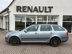 Grau Gebraucht 2005 Skoda Octavia Ambiente Kombi | 1.499 € (Superpreis)