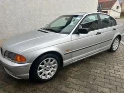 Silber Gebraucht 2001 BMW 318 Limousine | 1.000 € (Fairer Preis)
