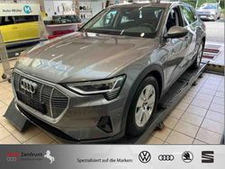 Grau Gebraucht 2022 Audi e-tron Ambiente SUV | 34.470 € (Guter Preis)