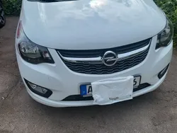 Weiß Gebraucht 2017 Opel Karl Edition Kleinwagen | 6.800 € (Fairer Preis)