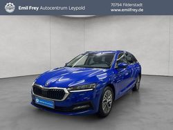 Energyblau uni Gebraucht 2022 Skoda Octavia Tour Kombi | 21.890 € (Fairer Preis)