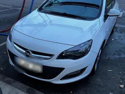 Weiß Gebraucht 2013 Opel Astra Limousine | 5.290 € (Fairer Preis)