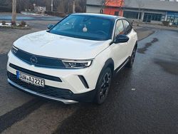 Weiß Gebraucht 2021 Opel Mokka-e Ultimate SUV | 14.990 € (Fairer Preis)