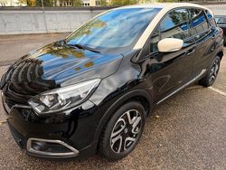 Schwarz Gebraucht 2016 Renault Captur Intens SUV | 9.500 € (Fairer Preis)