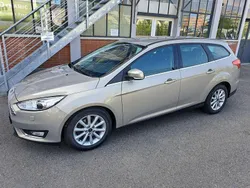 Beige Gebraucht 2016 Ford Focus ST-Line Kombi | 11.999 € (Guter Preis)