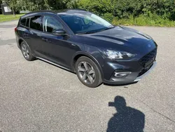 Blau Gebraucht 2020 Ford Focus Kombi | 16.380 € (Fairer Preis)