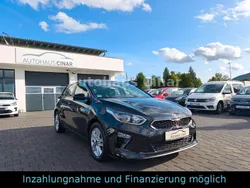 Schwarz Gebraucht 2021 Kia Ceed Vision Limousine | 20.490 € (Fairer Preis)