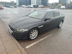 Blau Gebraucht 2016 Jaguar XE Limousine | 12.300 € (Fairer Preis)