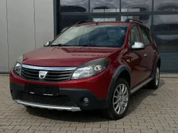Andere farben Gebraucht 2010 Dacia Sandero Stepway Kleinwagen | 4.890 € (Teuer)