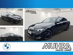 Black sapphire metallic Gebraucht 2024 BMW 330 M Sport Limousine | 46.970 € (Fairer Preis)