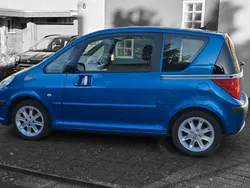 Blau Gebraucht 2006 Peugeot 1007 Kleinwagen | 1.750 € (Guter Preis)