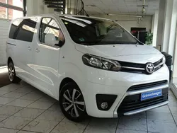 Weiß Gebraucht 2019 Toyota Proace Comfort Van | 31.970 € (Etwas zu teuer)