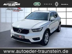Ice white Gebraucht 2021 Volvo XC40 Momentum SUV | 25.900 € (Fairer Preis)