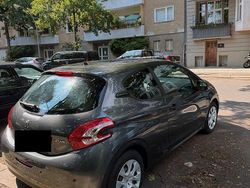 Grau Gebraucht 2014 Peugeot 208 Kleinwagen | 4.900 € (Guter Preis)